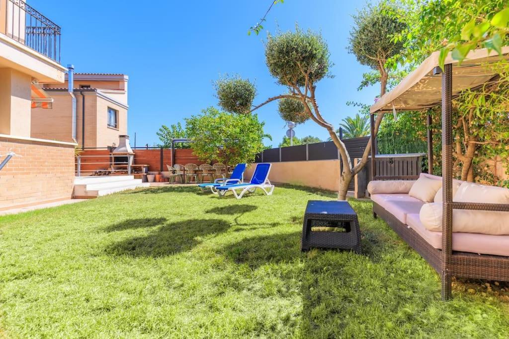 Adosado Con Jardin En Los Xalets De Salou Bagian luar foto